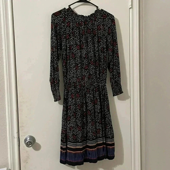 LOFT Diamond Floral Smocked Dress Size S - Picture 3 of 9